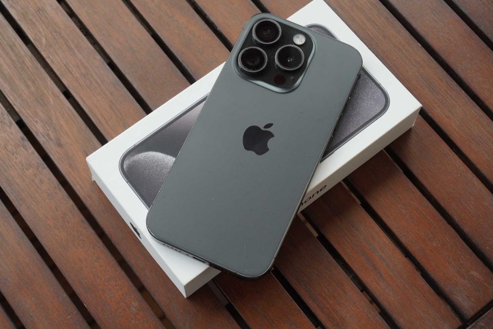 Apple iPhone 15 Pro 256GB Black 87% Батерия!