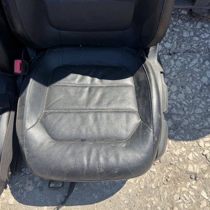 Салон за VW Passat 7 комби кожа забележка ном 4579 1540-4579-1540