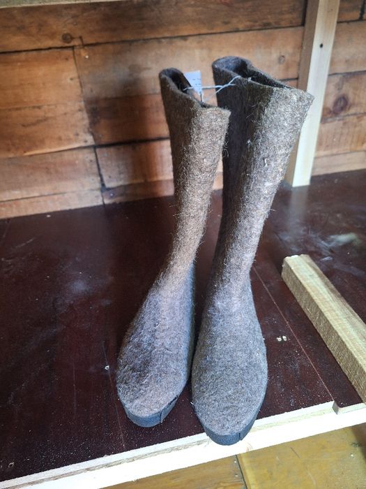 Продам спец обувь