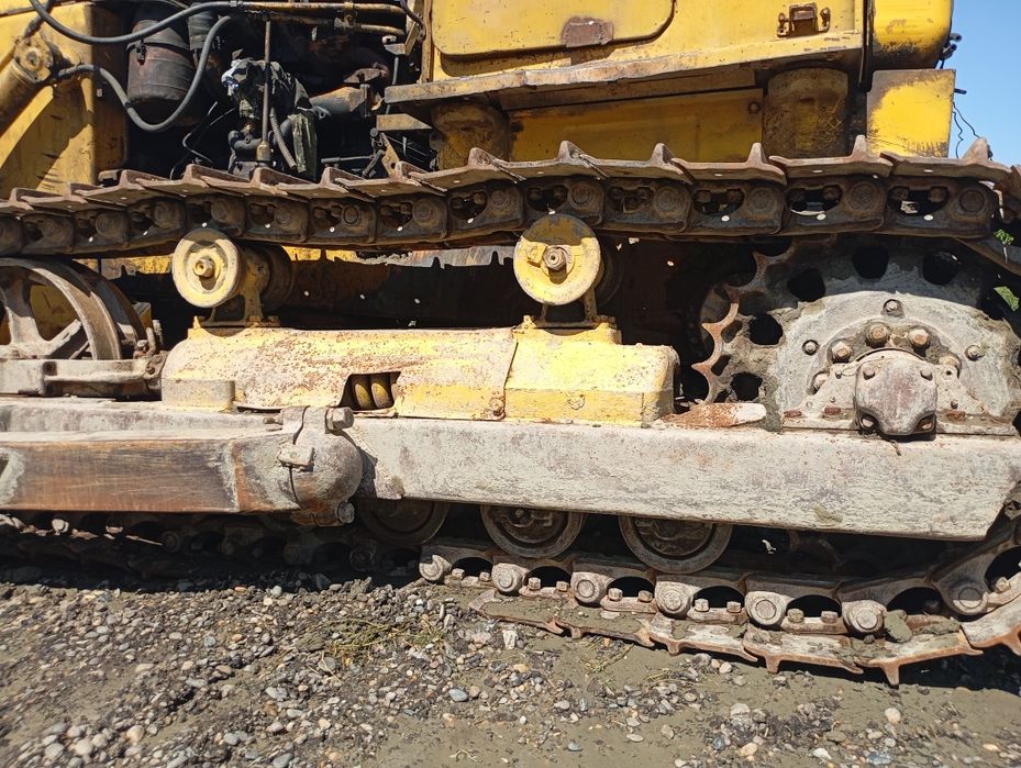 Maxsus texnika buldozer