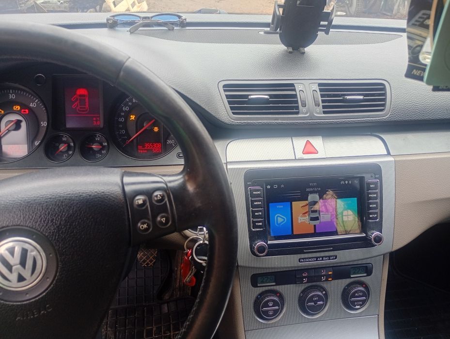 vând Volkswagen passat B6 2.0 tdi 2006