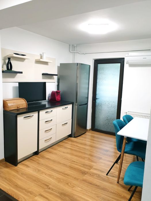 Apartament 1 Mai Craiova - zona liniştitǎ, disponibil imediat
