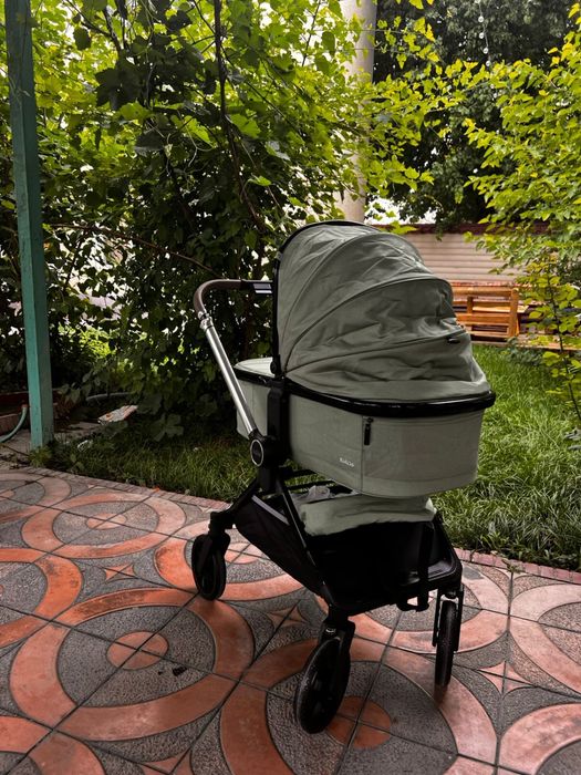 Продается коляска, шезлонг, манеж