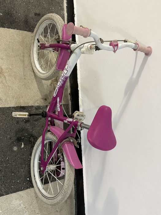 Детско колело , бяло, розово, червено