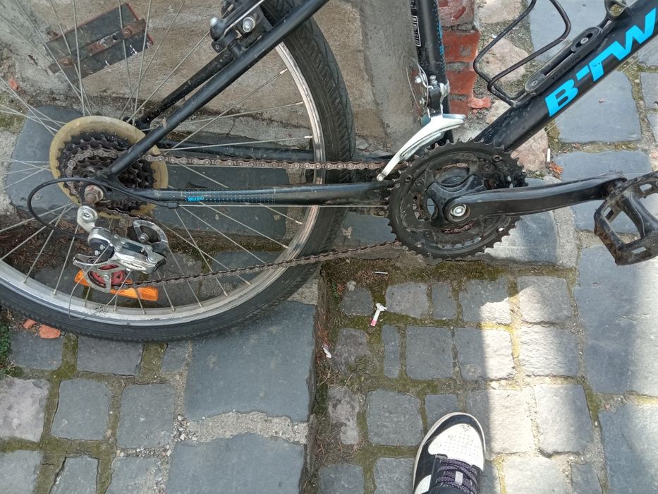 Vând bicicletă unpic mai veche