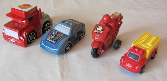 Малки играчки, колички