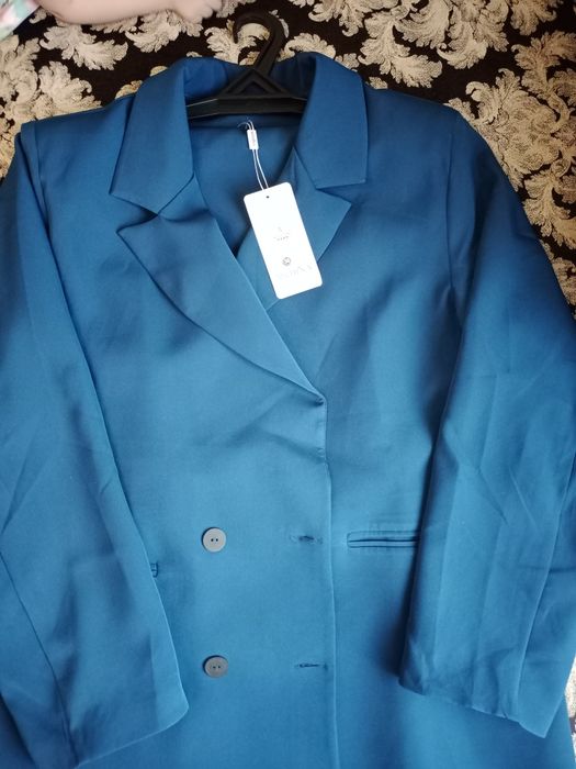 продам женский костюм