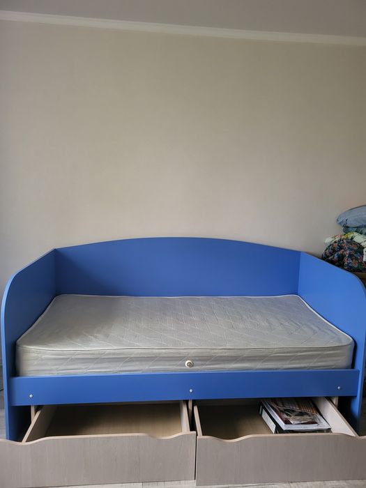 Продам мебель для