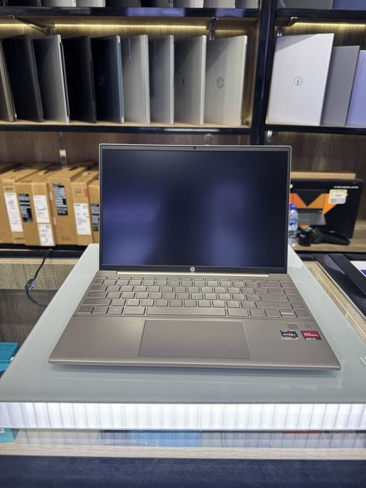 HP Pavilion  13.3" IPS 300nits AMD Ryzen 5 5600U 16GB LPDDR4 256GB SSD