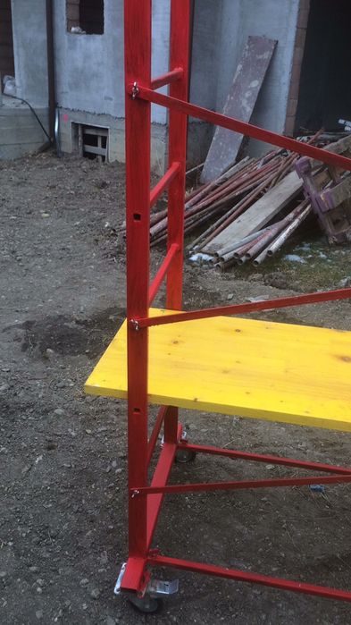 Schela metalica de interior