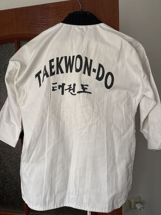 Продаются кимоно, споот одежда и рубашки