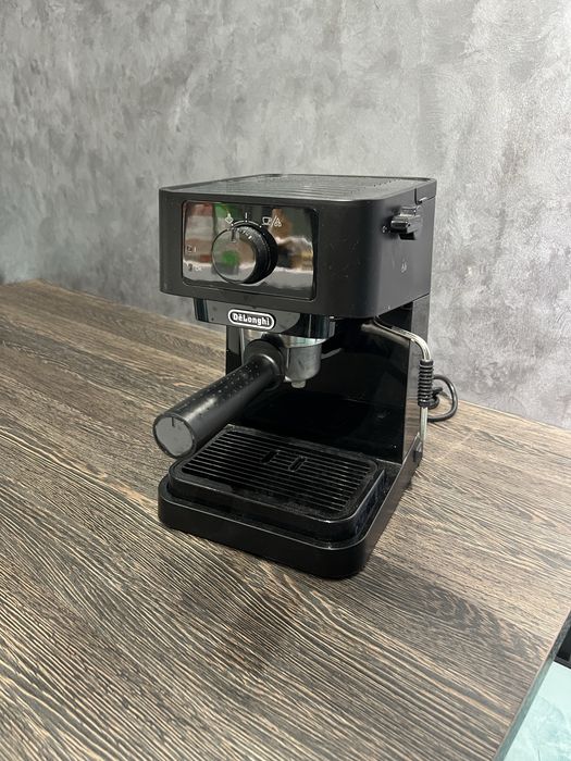 Кофемашина Delonghi