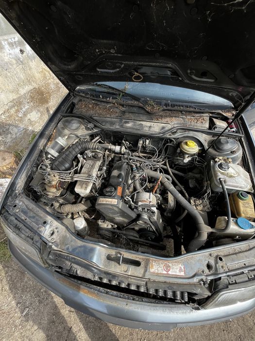 AUDI 100 2.0E На части
