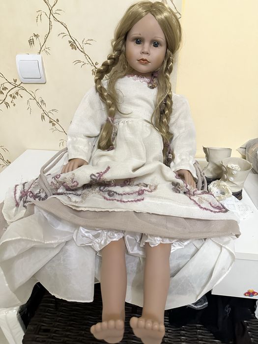 Papusa de colectie stantata