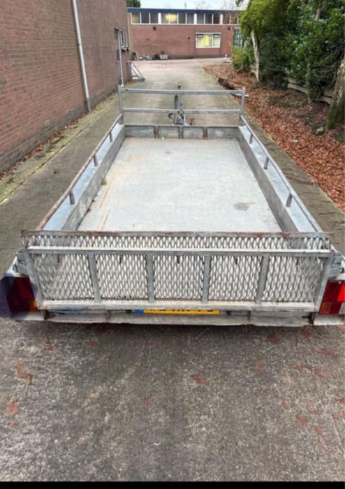 Remorca Hapert 2700 kg  transport utilaje  basculabil