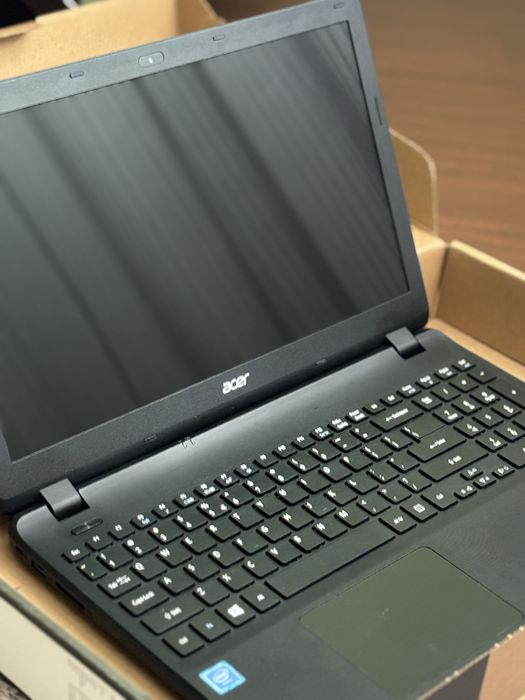 Laptop ACER ES 15