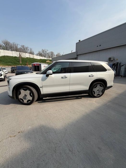 Zeekr 9X Ultra. DENZA N9. LI 9. AITO M9. kushandasi. Nasiyaga sotiladi