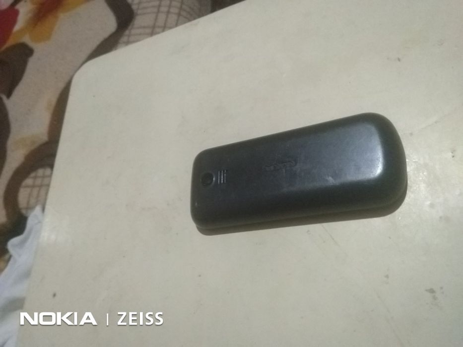 Nokia fără incarcator