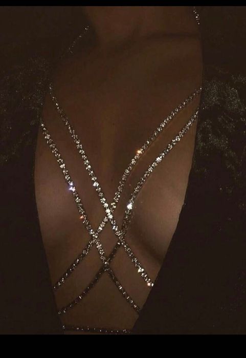 Нежно колие за тяло