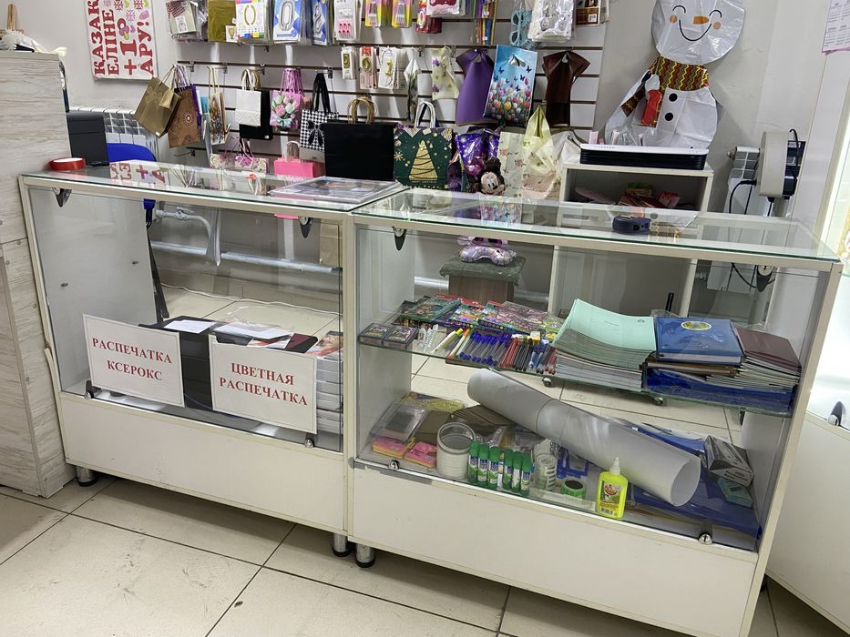 продается витрина