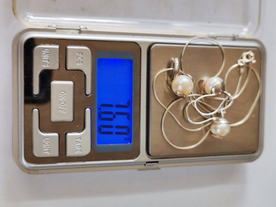 Сребърен комплект обеци и колие с перли