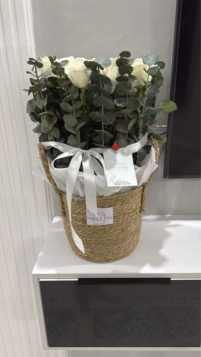 Цветы в корзинее