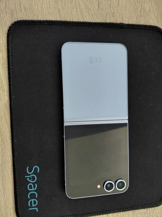 Vand samsung galaxy z flip 6