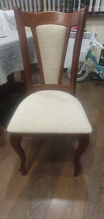 Маса + 4 стола  цена до 30 януари