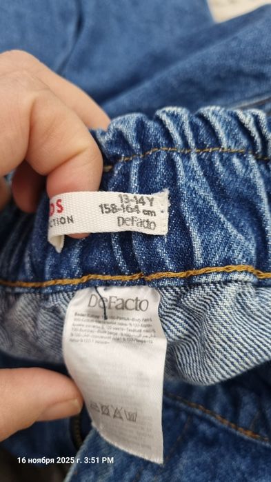 Джинсы мамс для подростка-девочки