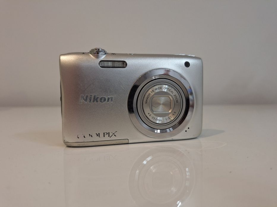 фотоапарат Nikon COOLPIX A100, 20.1 MP