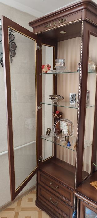 Продам шкаф и тумбу