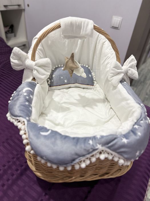 Продается плетенная люлька-корзинка.