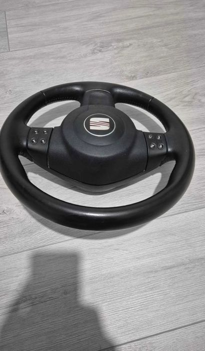 Volan Seat cu comenzi