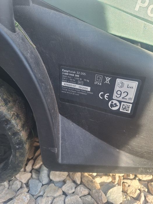 Косачка  bosch easy rotak
