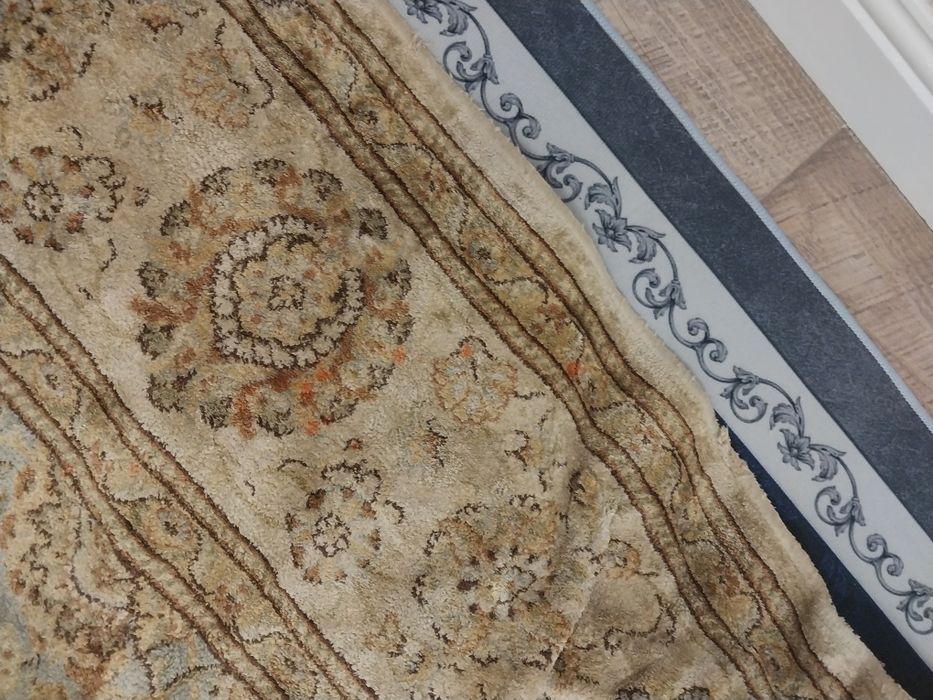 Шелковый ковер цена 15000