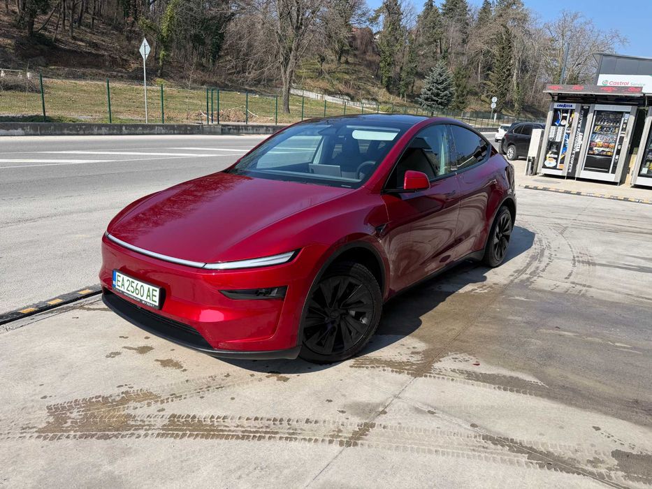 Tesla Model Y Juniper Long Range 4x4 Acceleration boost + теглич + Екстри