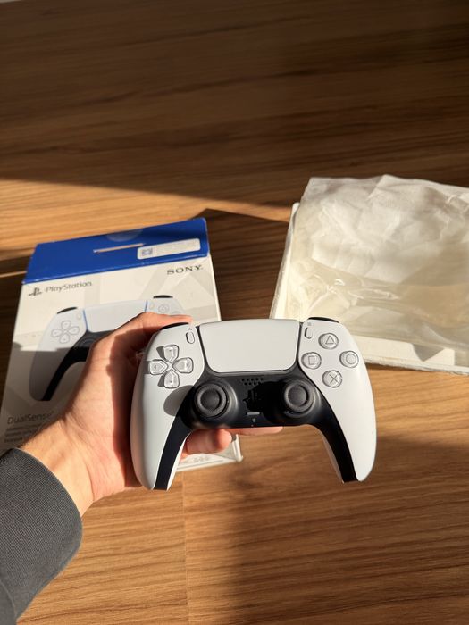 Controller PS5 nou cu garantie si factura Altex