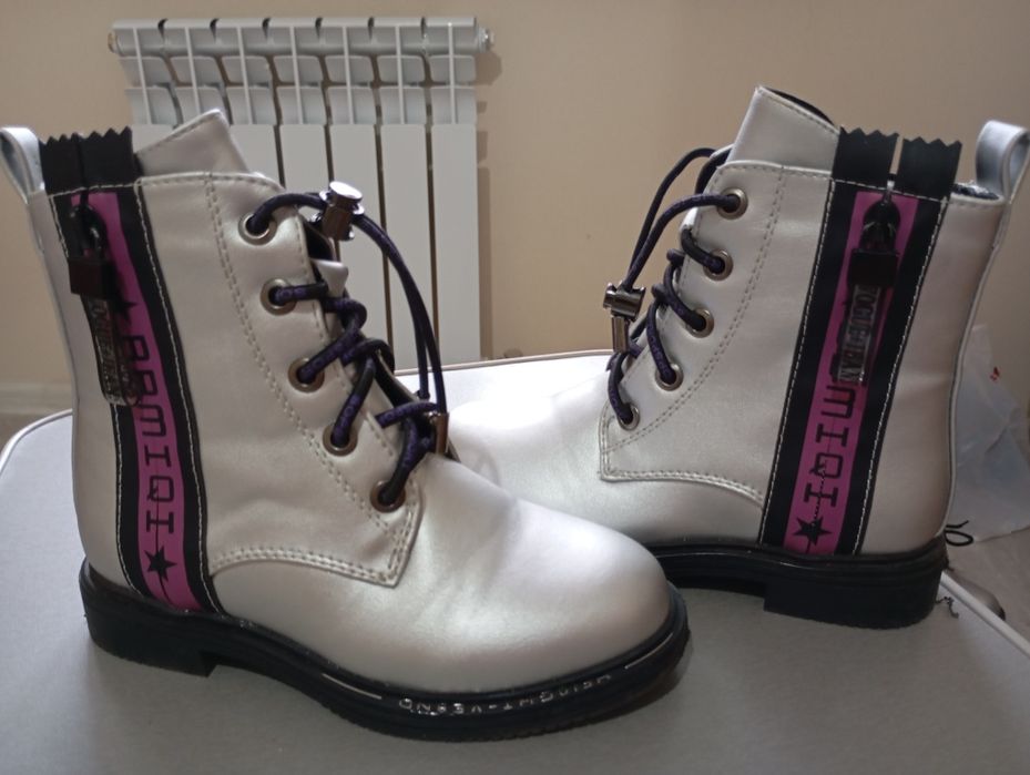 Демисезонные ботинки