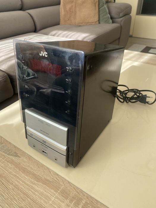 Mini combina JVC UC-L5V