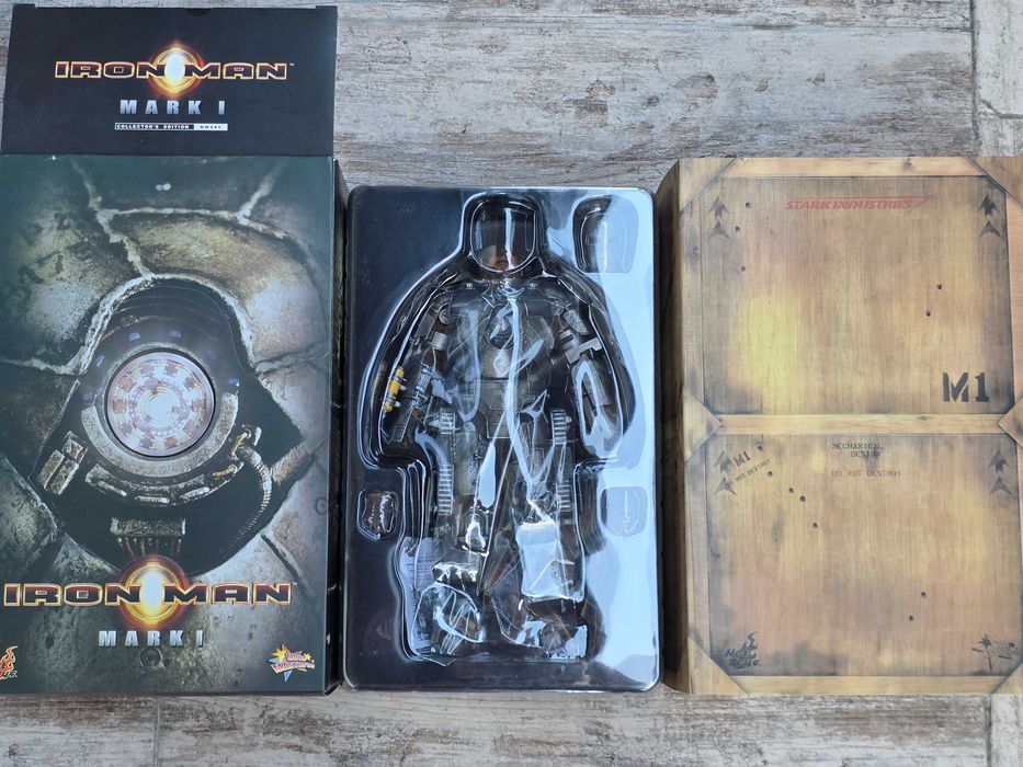 Figurina Colectie 1/6  Hot Toys Iron Man Mark I
