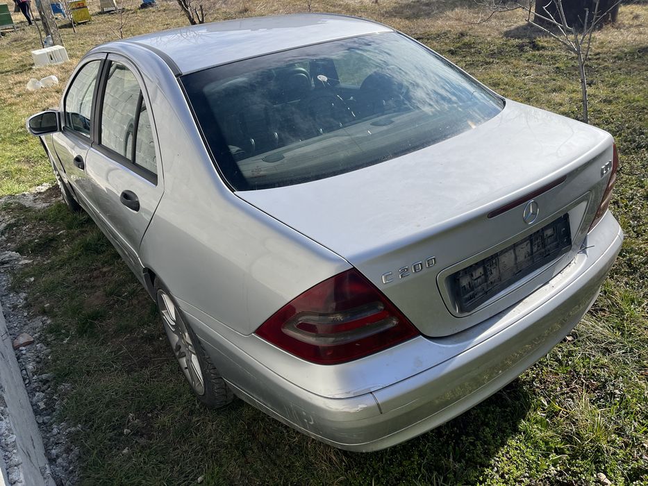 Mercedes C class W203 200cdi НА ЧАСТИ