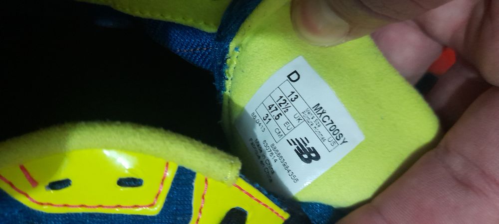New Balance  cu crampoane fier 47