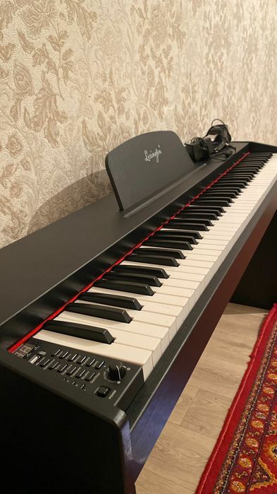 Электронный пианино