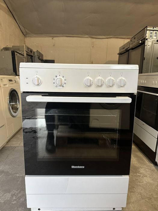 Печка +гаранция. Керамичен плот, конвекция. Безплатна доставка в София