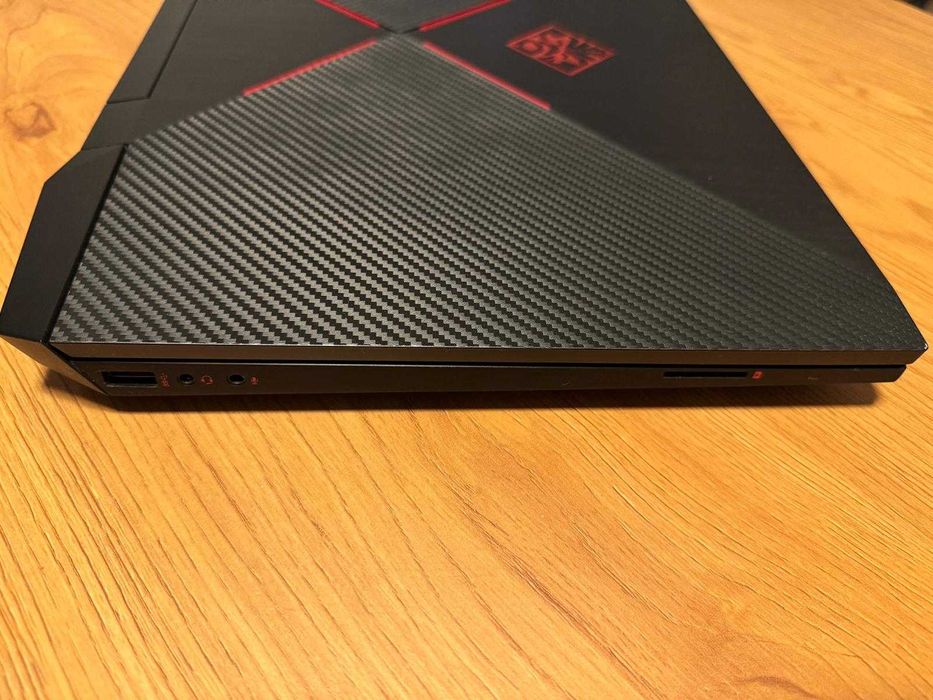 Laptop Gaming OMEN by HP 15-dc1036nq – Performanță excelentă