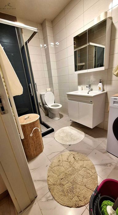 Дава се под наем Двустаен апартамент в София, Лозенец - 65 кв.м за 575 € - Снимка #3