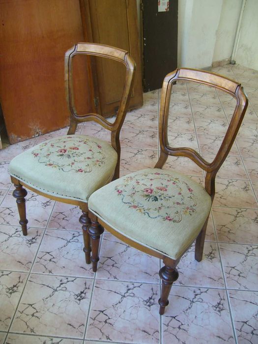 Старинни Двойки Столове - Големи Намаления !