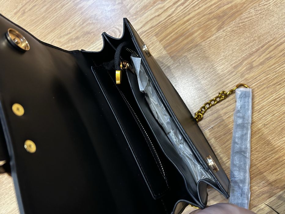 Черна чанта Pinko