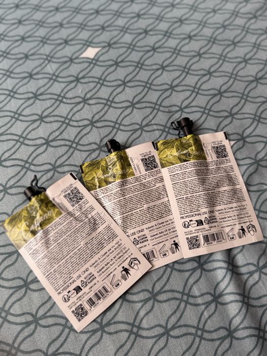 Set vopsea gene + sprâncene și oxidant 3%