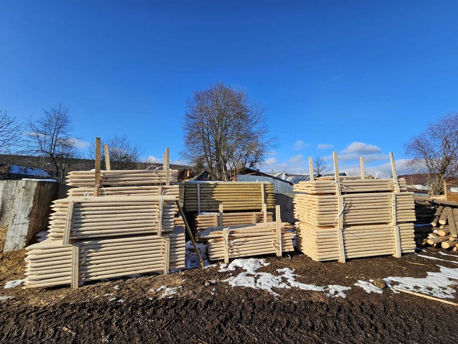 Spalieri din lemn pentru vita de vie